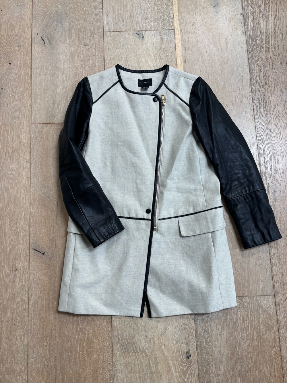 Club Monaco Modern Two-Tone Leather Sleeve Coat - Black & Cream